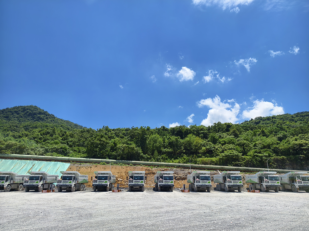 共踏新途!宇通純電礦卡正式交付亞東水泥 共踏新途!宇通純電礦卡正式交付亞東水泥