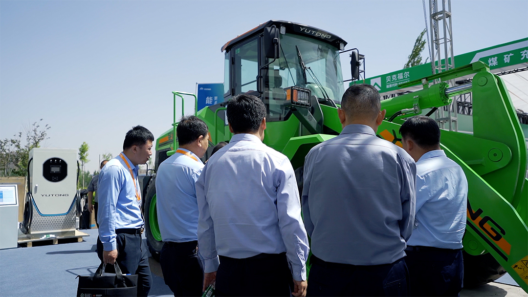 亮相鄂爾多斯煤博會！宇通礦用裝備展現(xiàn)行業(yè)創(chuàng)領(lǐng)實力