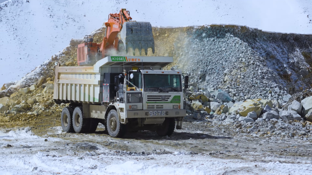 雪域高原中的革新者，宇通礦卡重構藏區(qū)礦業(yè)綠色未來