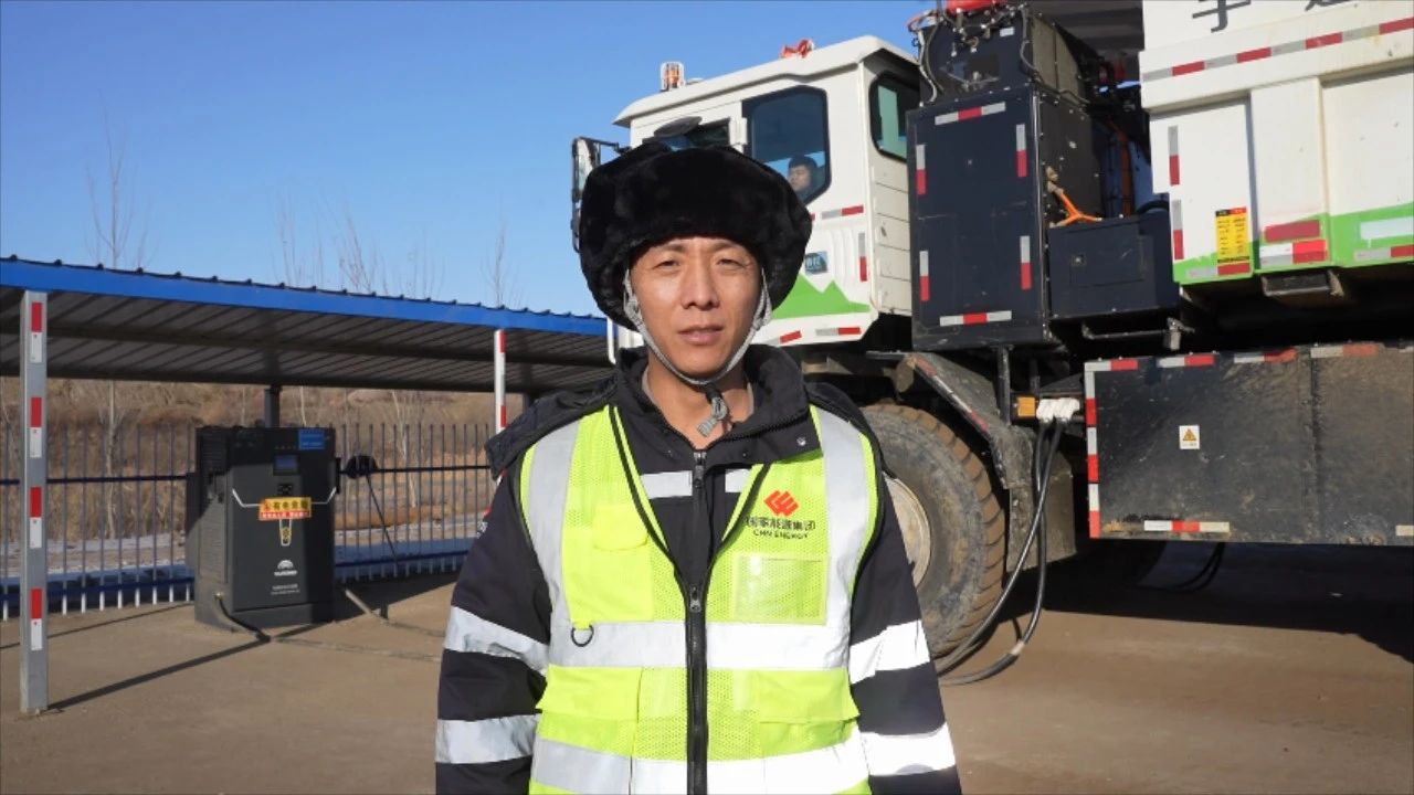 《三十萬度電》高燃上映!宇通礦卡成就雪國新傳奇 《三十萬度電》高燃上映!宇通礦卡成就雪國新傳奇