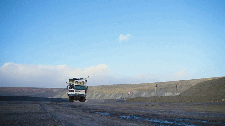 屬于礦區(qū)的賽博朋克,宇通無人駕駛礦卡為行業(yè)再樹里程碑! 屬于礦區(qū)的賽博朋克,宇通無人駕駛礦卡為行業(yè)再樹里程碑!