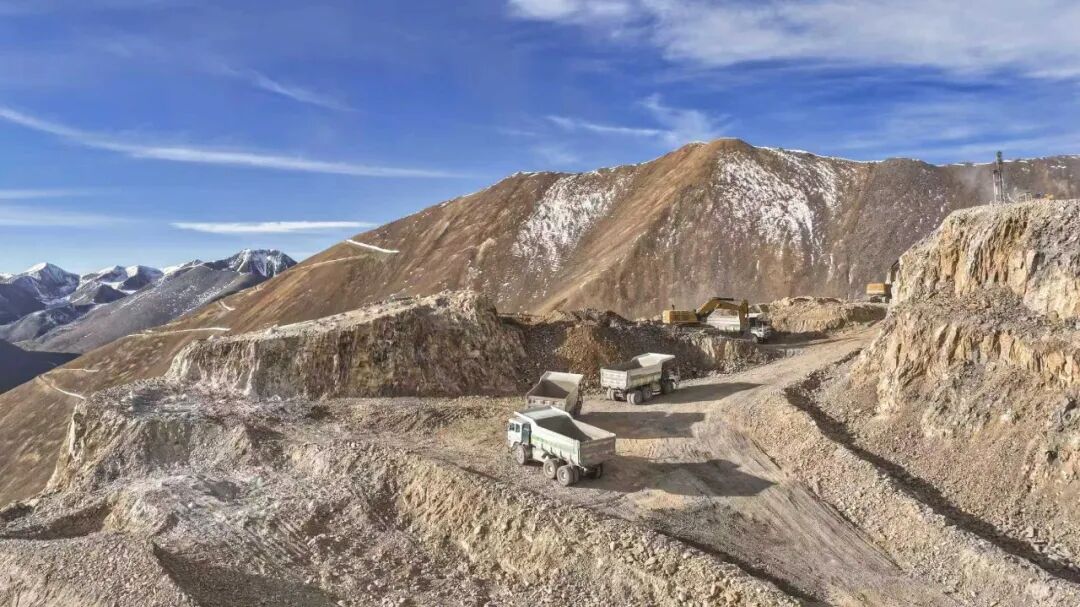 宇礦同行|宇通礦卡受邀參加全球礦業電氣化峰會，共繪零碳智慧礦山新藍圖！