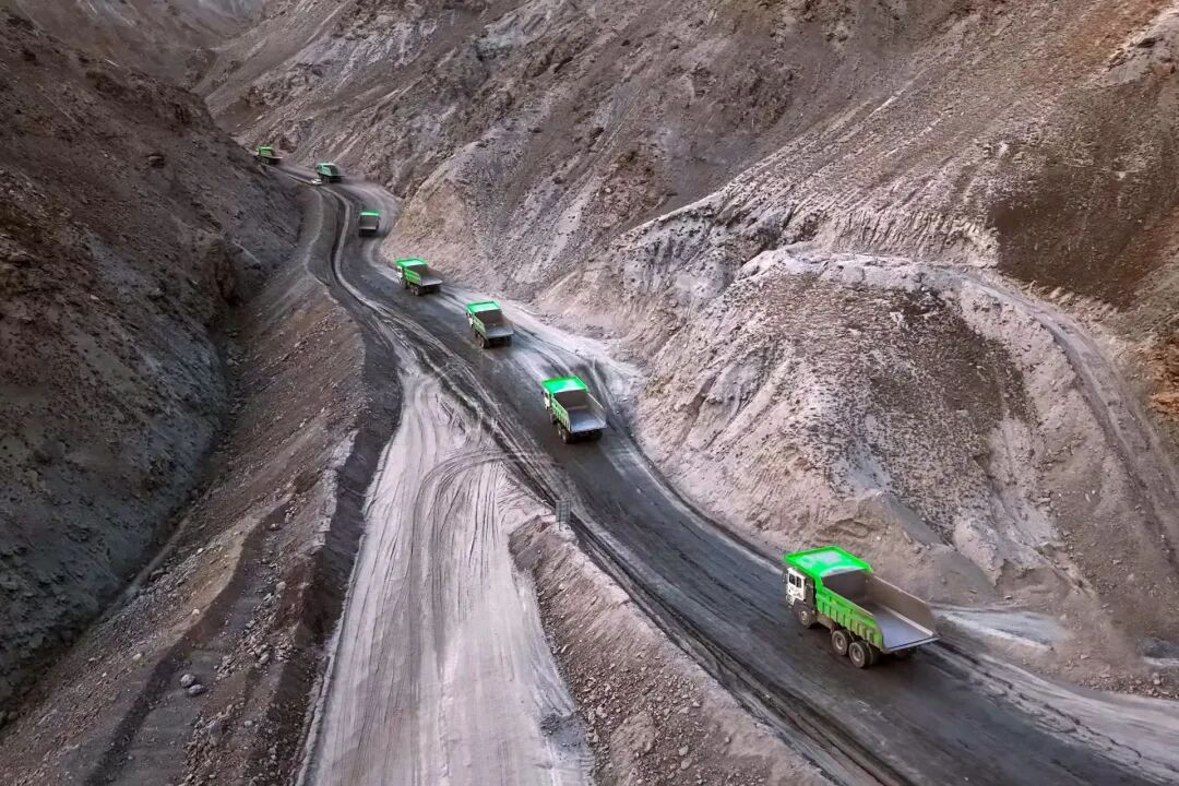 宇礦同行|馬踏新程，綠動礦山！宇通礦卡開啟新年低碳運營新密碼！