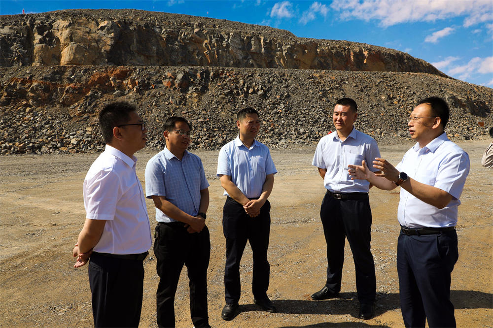 實現環保與效益共贏|宇通純電礦用車 批量交付中材西安 實現環保與效益共贏|宇通純電礦用車 批量交付中材西安