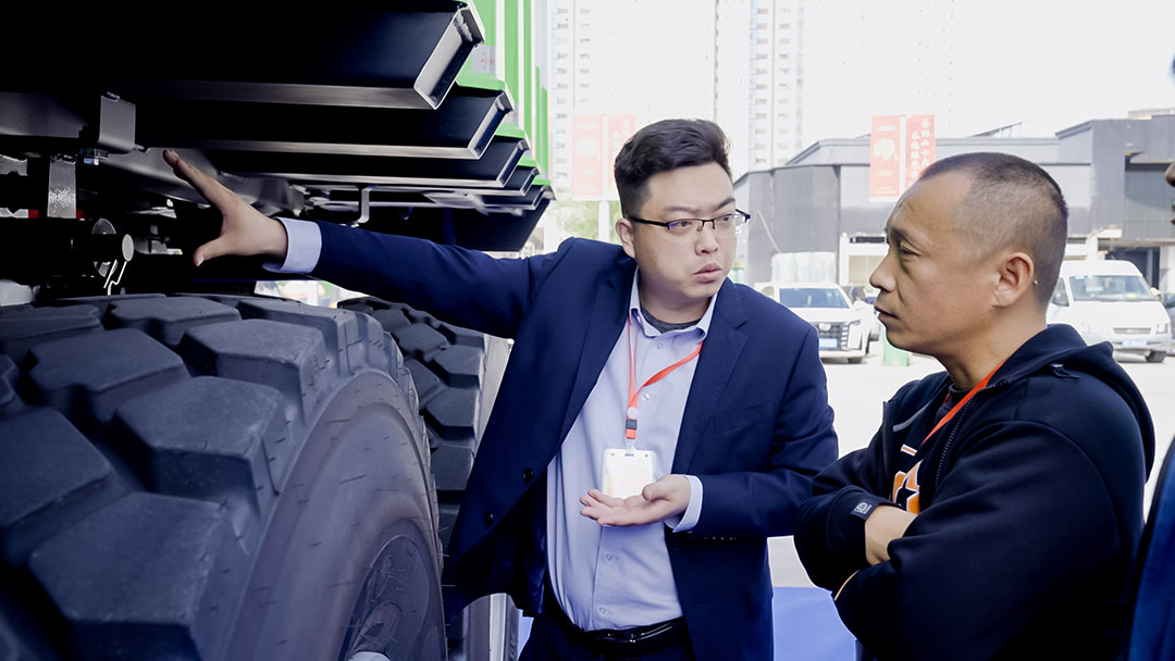 矚目全場!宇通礦卡亮相2023鄭州工程機械展 矚目全場!宇通礦卡亮相2023鄭州工程機械展