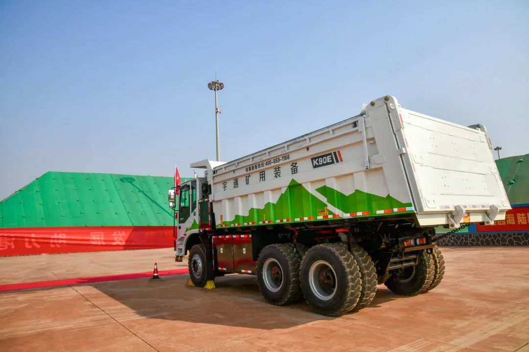 助力綠色港口建設，宇通純電礦卡正在“潔”盡所能